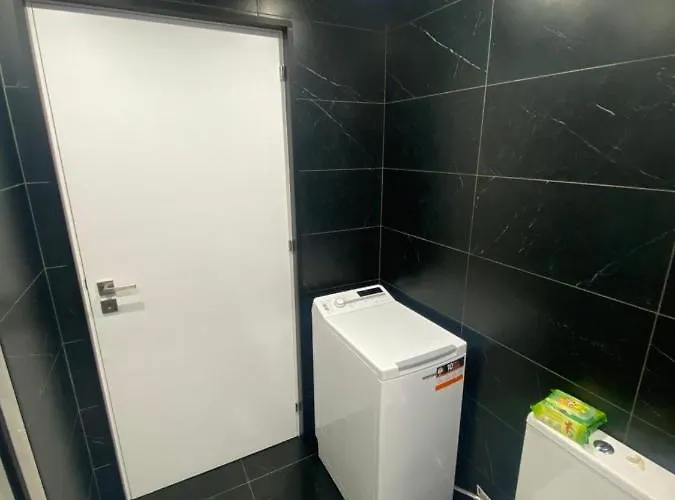 306 * אלבופיירה